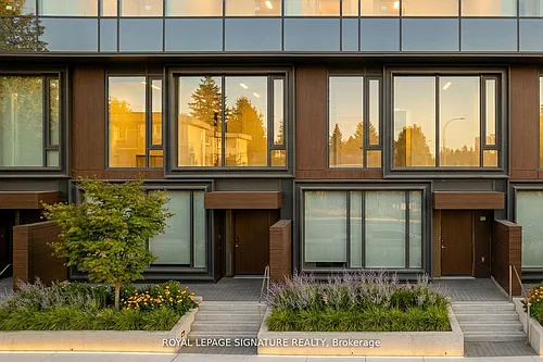 448 Burnhamthorpe Rd W #Townhouse 104-4 Photo 1