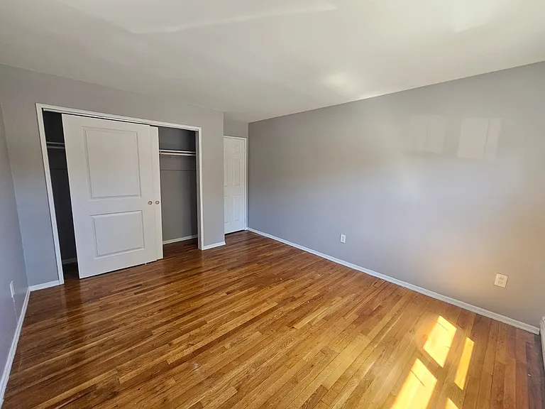 1252 Waverly Pl #6 — Photo 2