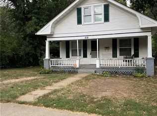 318 E Walnut St, Independence, MO 64050
