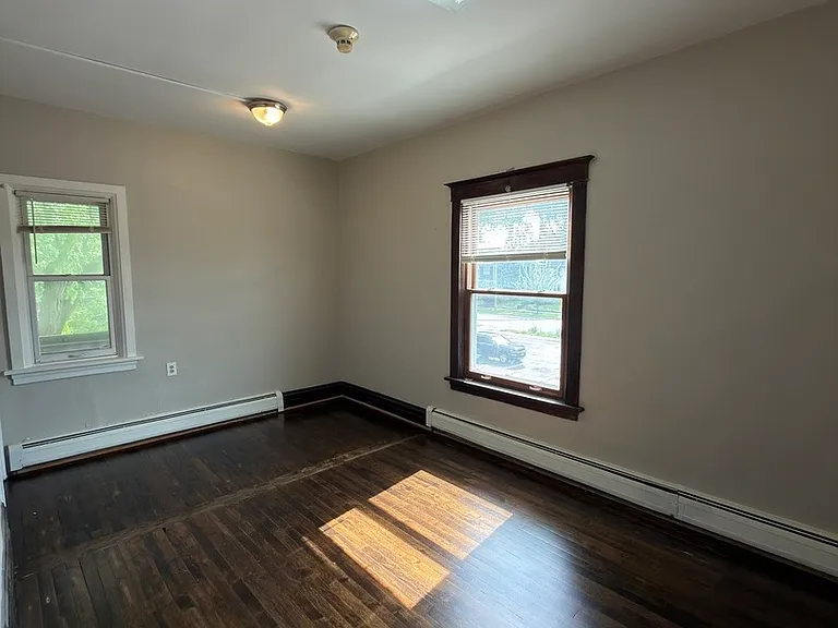 319 Chicago Ave #2 — Photo 13