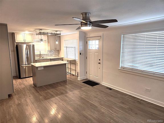 4th image of 1555 Trenton Street