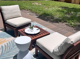 315 Hand Ave, Sarasota, FL 34232