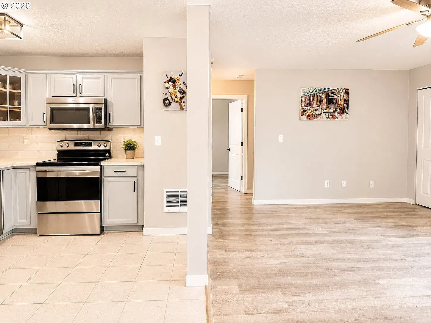 2 bed, 771 sqft, $1,499 — Photo 2