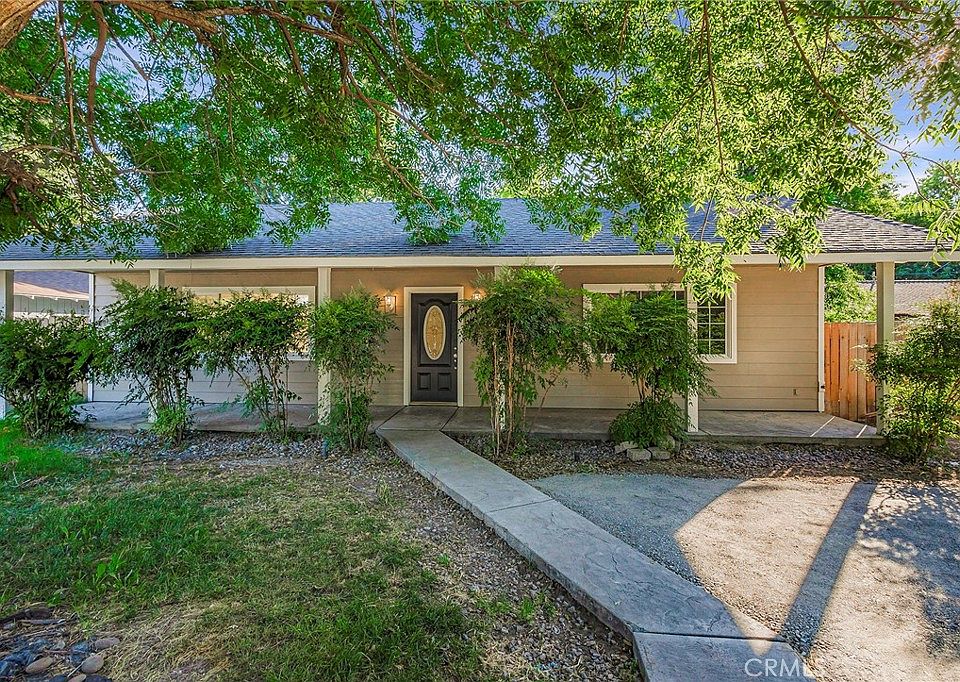 1st image of 323 Ventura Ave
