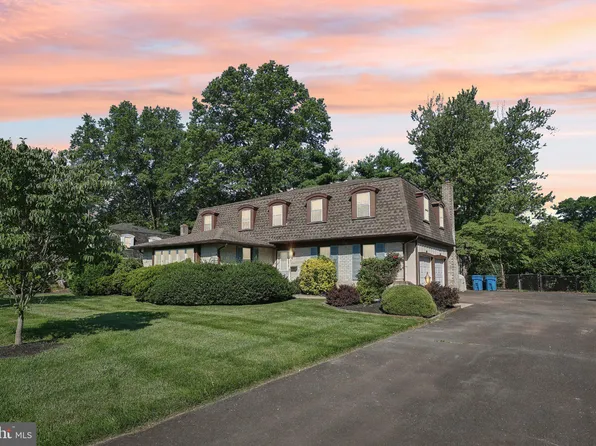 816 Monaco Dr, Warrington, PA 18976