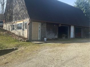 10730 Isaman Rd, Wayland, NY 14572