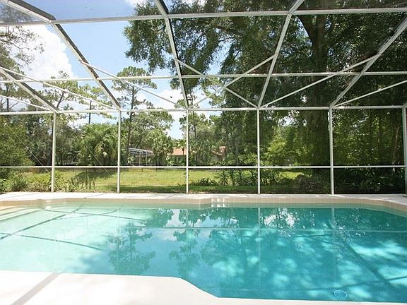 3rd image of 308 Stonebridge Dr