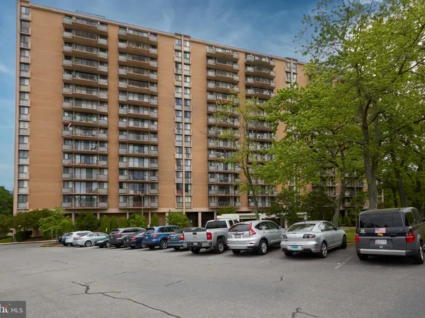 6100 Westchester Park Dr APT 516, College Park, MD 20740