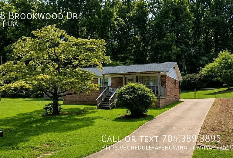 218 Brookwood Rd — Photo 1