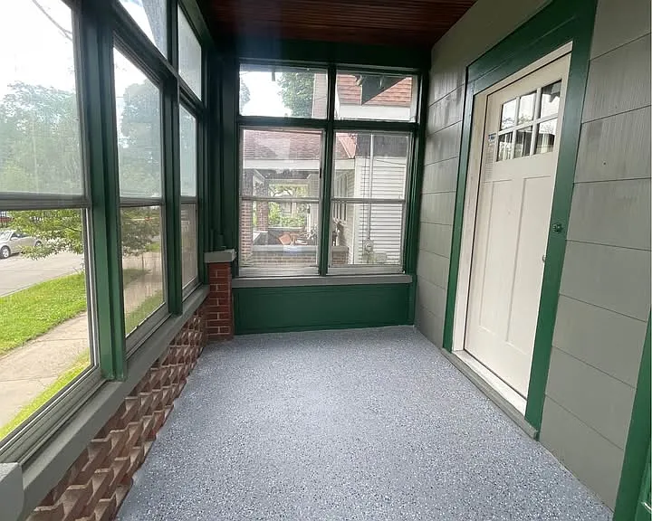 1712 Lafayette Ave SE — Photo 2