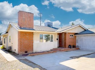 18824 Arminta St, Reseda, CA 91335