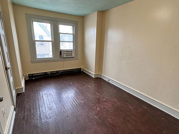 5th image of 7415 Torresdale Ave