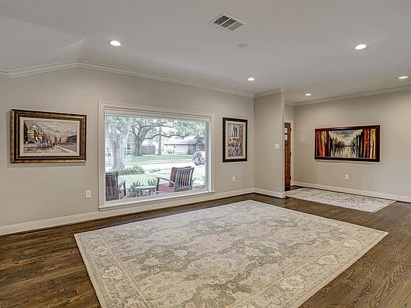5th image of 5639 Benning Dr