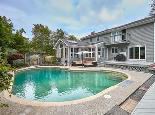 55 Susan Dr, Swansea, MA 02777