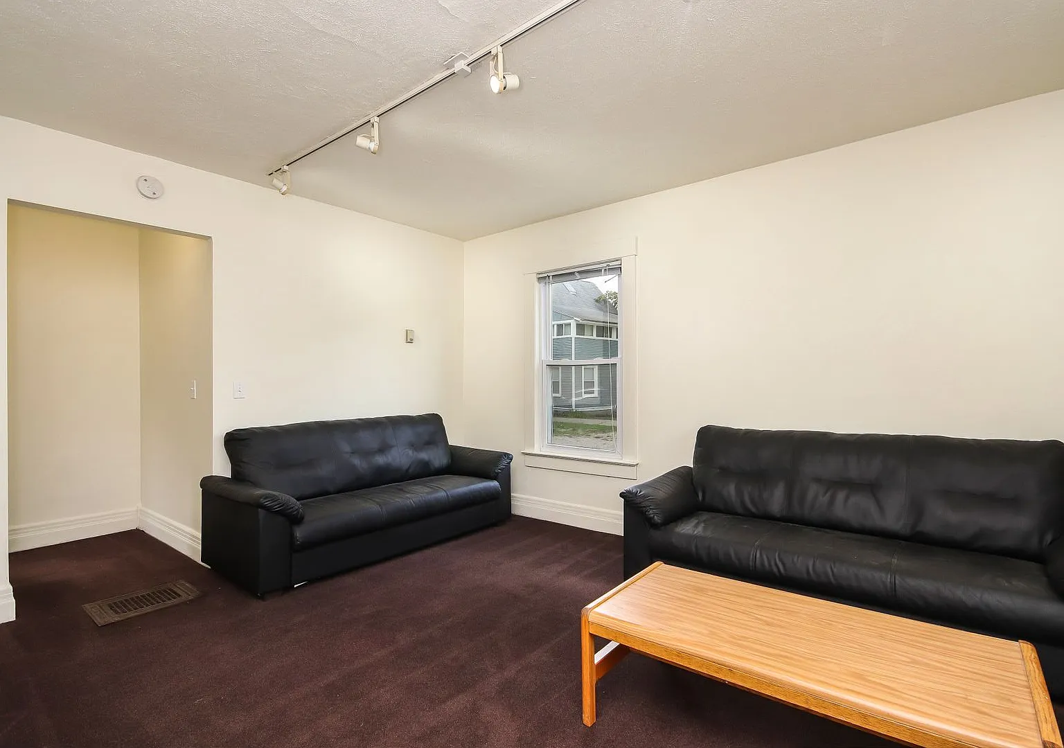 4 Bed/2 Bath Private Home Available August '27 — Photo 4