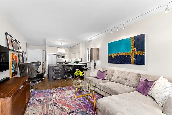 Sold by Compass | media 2