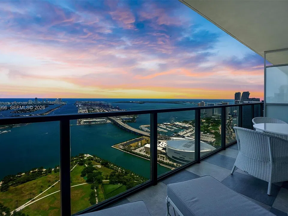 1100 Biscayne Blvd #5904