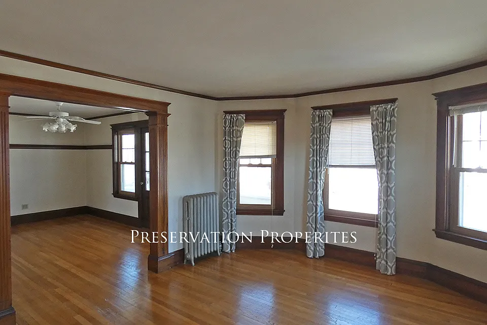 2 bed, 1000 sqft, $2,650 — Photo 3