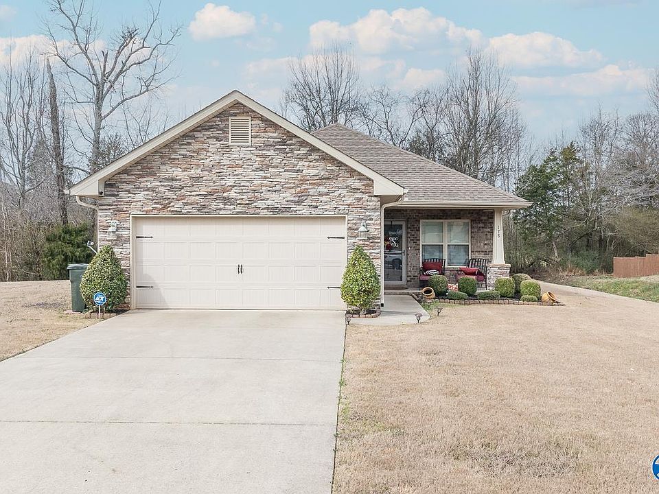 1st image of 128 Lazy Oak Dr