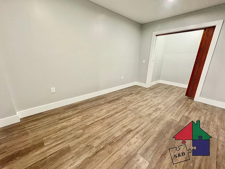 24 Mountain View St — Photo 34