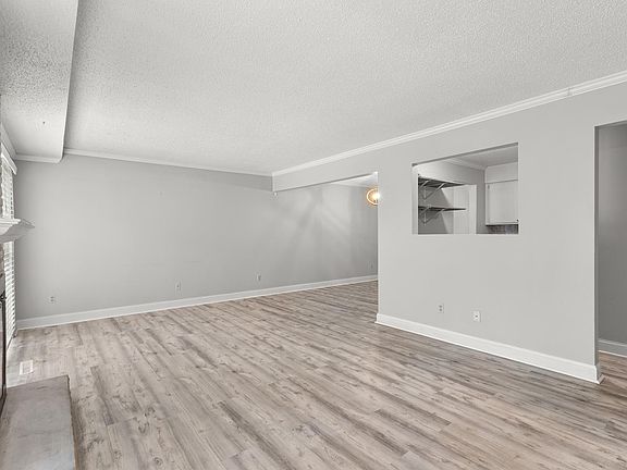 5th image of 4521 Cedar Lake Rd S