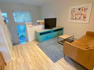 171 Jasmine Ct, Mountain View, CA 94043