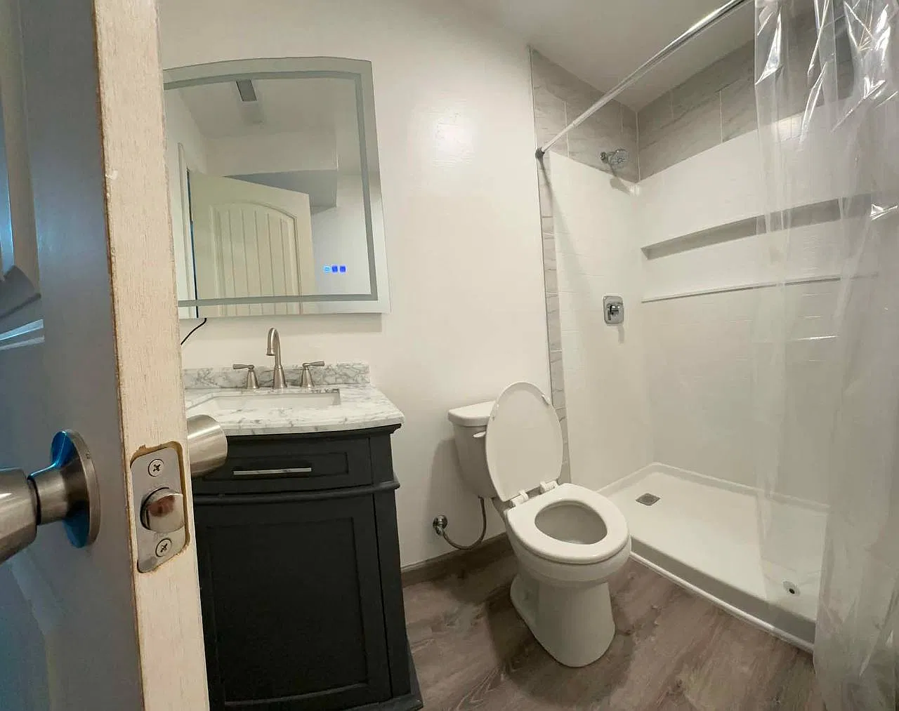 6 bed, 1367 sqft, $700 — Photo 3