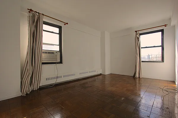 Sold by Compass | media 3