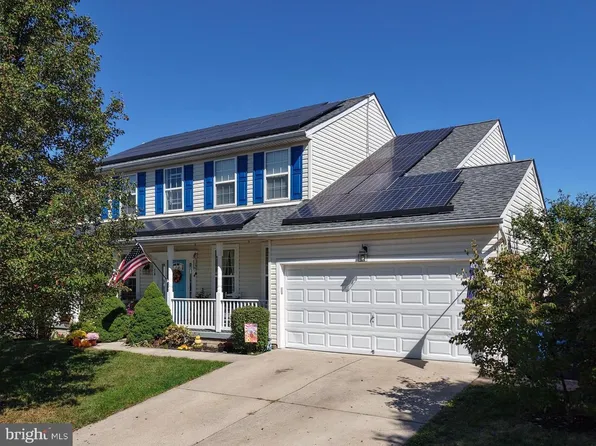 14 Bowie Mill Ave, Taneytown, MD 21787