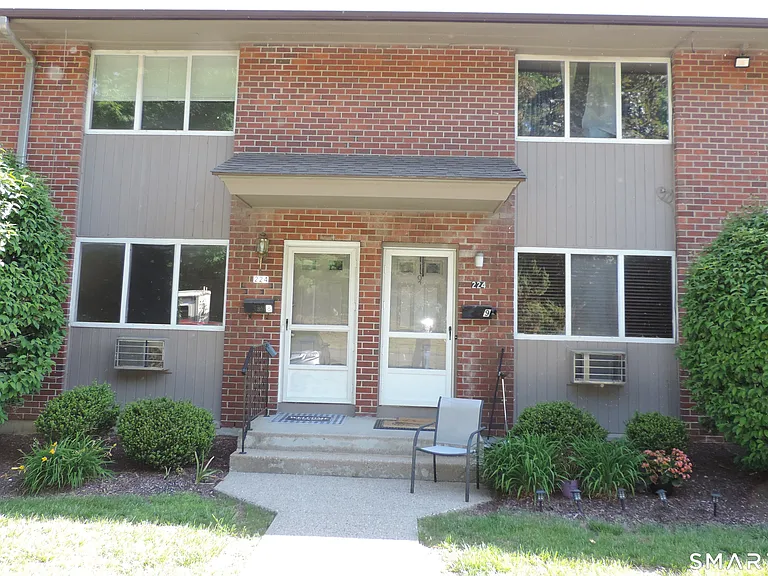 224 New Britain Ave #8 — Photo 1