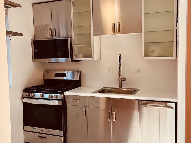 1420 N St NW #309 — Photo 2