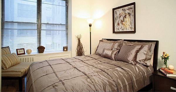 2nd image of 52 W 77th St APT 2L
