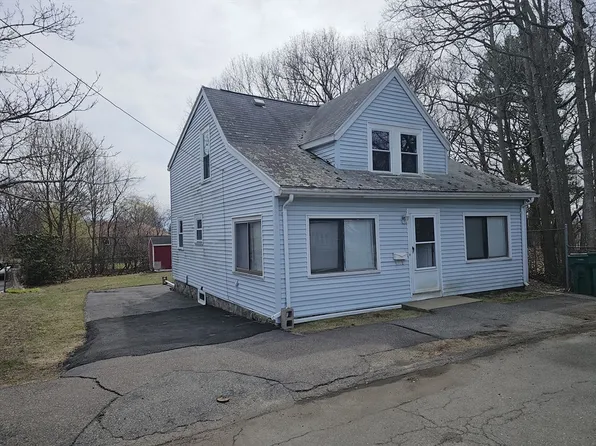 48 Hayes St, Lynn, MA 01905