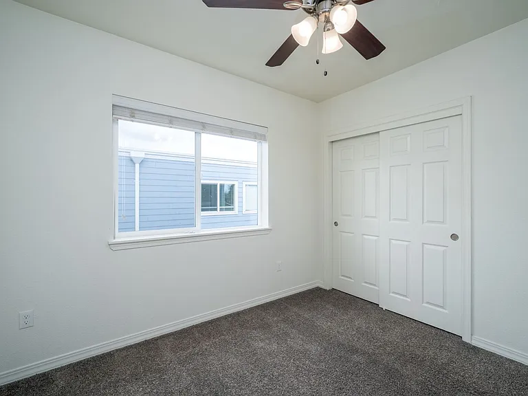 6006 SE 53rd Ave — Photo 21