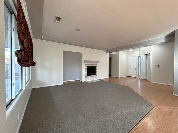 3rd image of 30501 Brisbane Dr