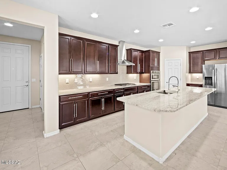 11704 W Boll Bloom Dr — Photo 2