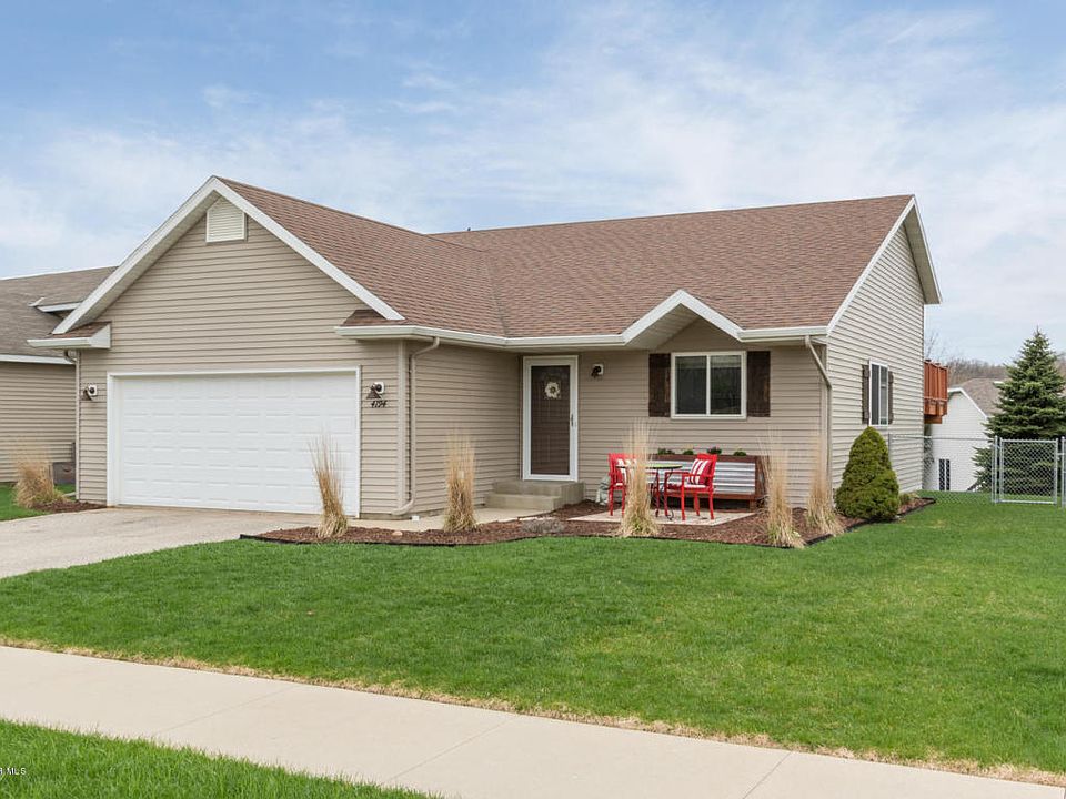 1st image of 4194 Trumpeter Dr SE