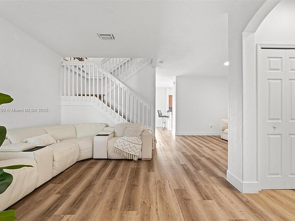4th image of 8116 NW 108th Pl