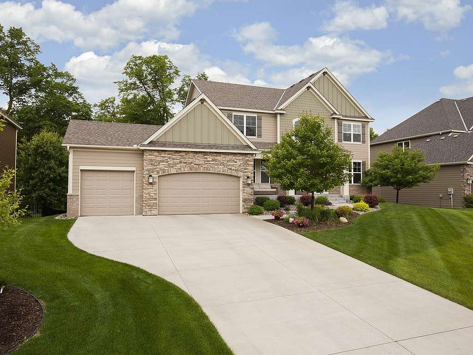 1st image of 3424 117th Ln NE