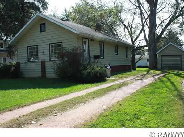202 W 12th St, Neillsville, WI 54456
