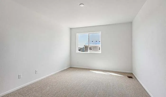 4180 Satinwood Dr — Photo 9