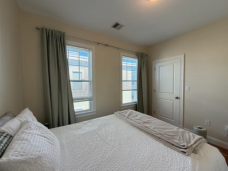 9 Marney St #3 — Photo 11