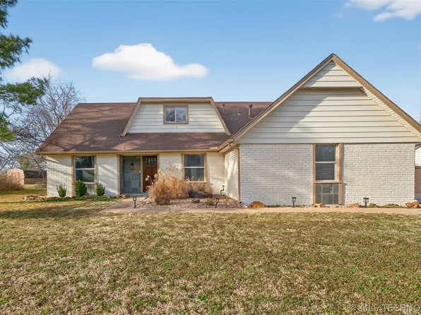 18013 E 93rd St N, Owasso, OK 74055