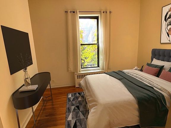 4th image of 74 W 85th St APT 8