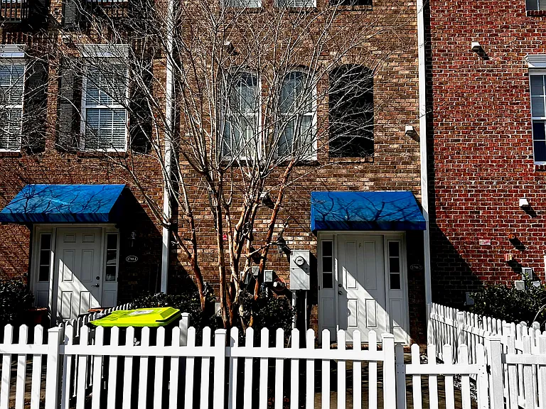 1790-2 Queen Anne — Photo 2