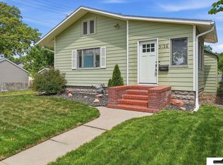3126 E St, Lincoln, NE 68510