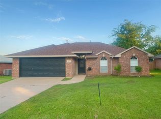 305 Newfield St, Venus, TX 76084