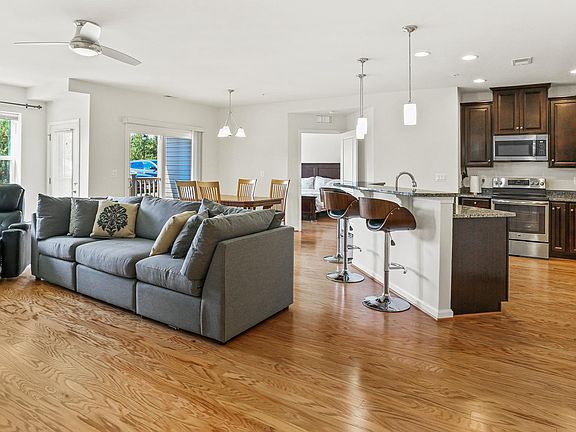 4th image of 8370 Ice Crystal Dr Unit A