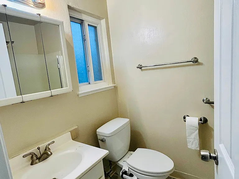 2525 Walters Way #4 — Photo 24