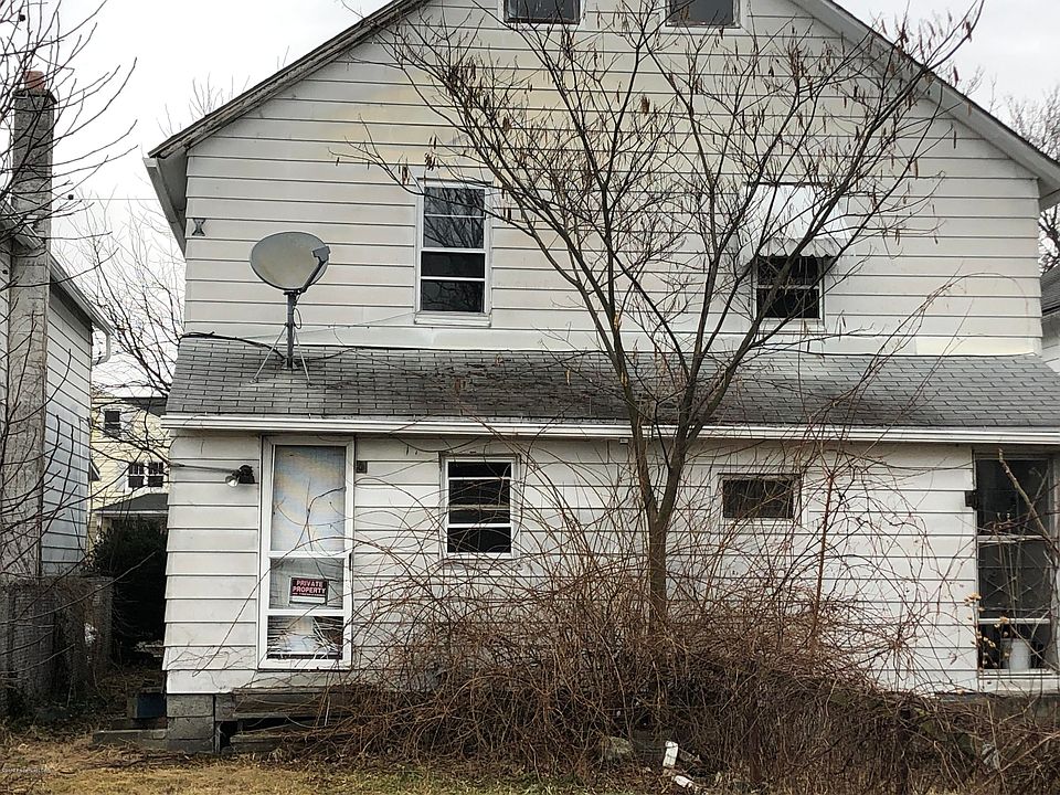 2nd image of 48 Pulaski St